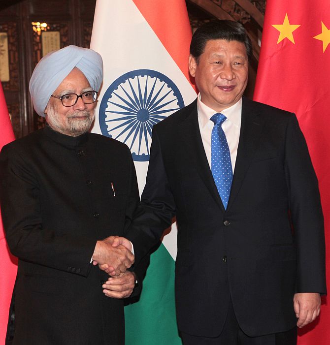 Prime Minister Manmohan Singh with Chinese President Xi Jinping in Beijing