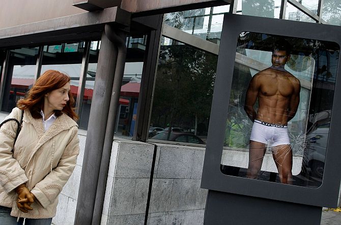 The high-tech underwear that 'FILTERS' farts