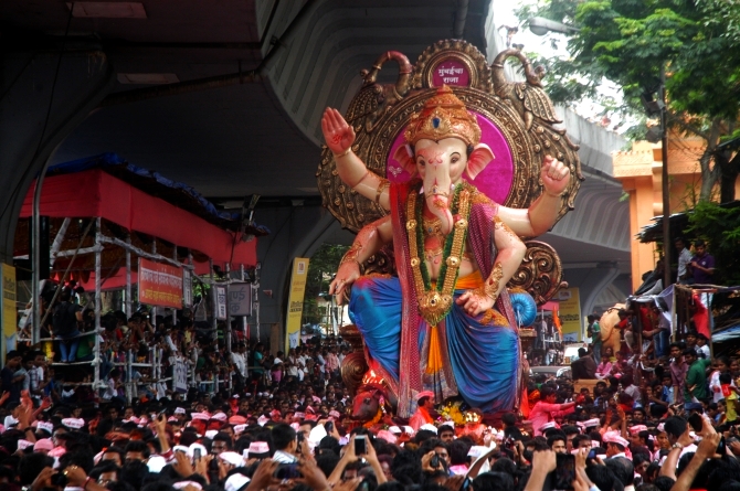 The Ganesh idol from Parel's Ganesh Galli, known famously as Mumbaicha Raja, starts his journey towards chowpatty