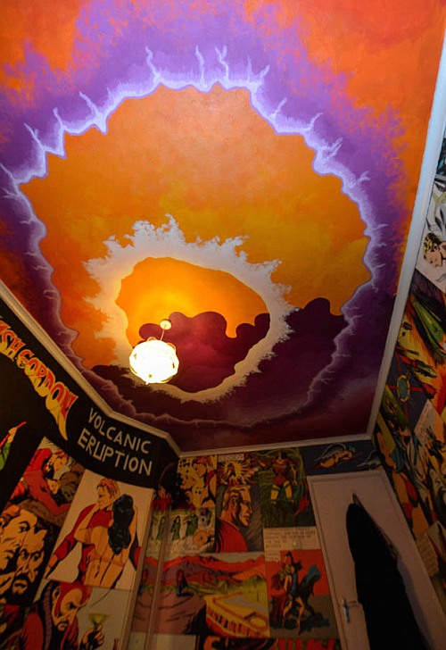 This is not a bedroom... it's a Flash Gordon shrine