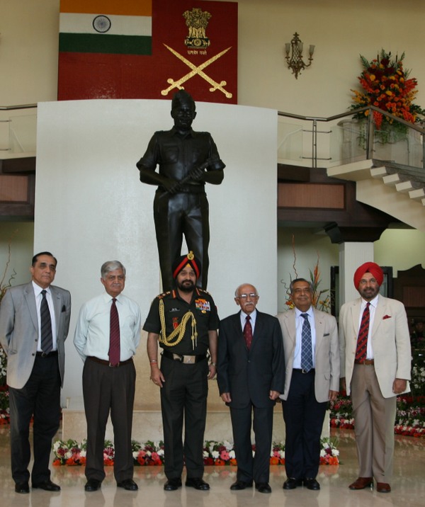 Gen Bikram Singh and ex-Army chiefs in backdrop of Field Marshal Sam Manekshaw's statue
