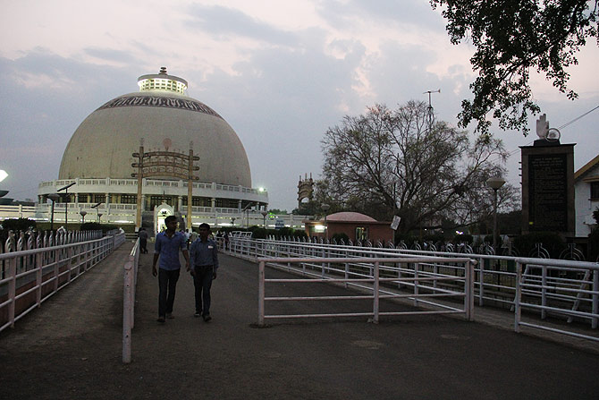 The largest stupa in India is at the Deekshabhoomi in Nagpur.