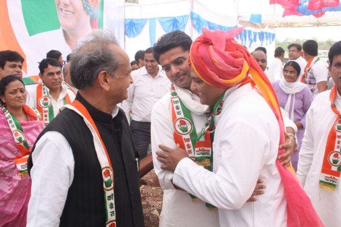 Mohammed Azharuddin with former Rajasthan CM Ashok Gehlot and President of Rajasthan Pradesh Congress Committee Sachin Pilot at the nomination aam sabha for Tonk-SawaiMadhopur constituency