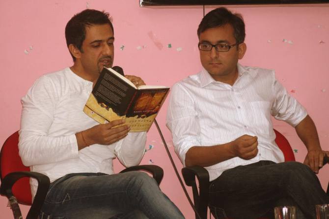 Rahul Pandita, right with actor Sanjay Suri at the launch of his book Our Moon Has Blood Clots.