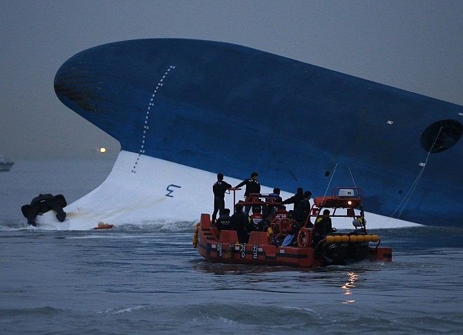 Hopes drown with South Korean ferry for hundreds