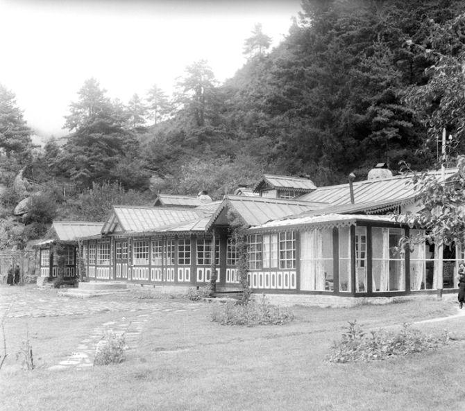 The Indian Trade Agency in Yatung. Then prime minister Jawaharlal Nehru spent two nights here in 1958, on his way to Bhutan.