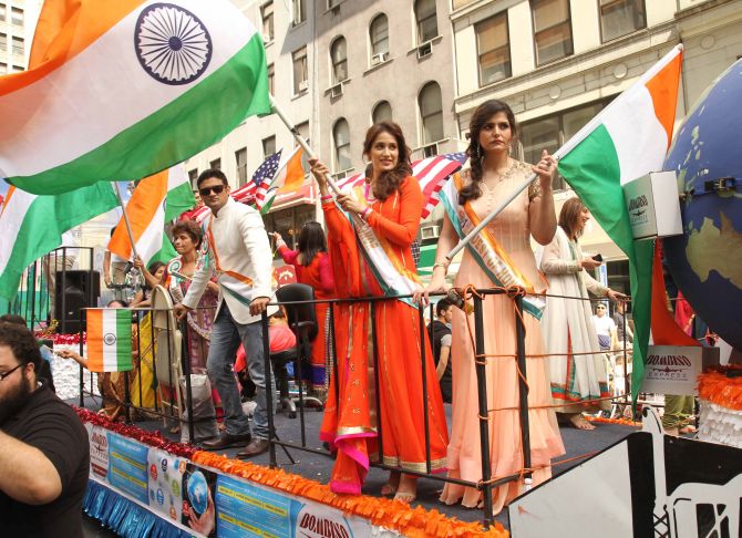 Celebrities from the silver screen too took part in the event, many of them waving the Indian flag and greeting the public