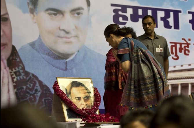 Congress President Sonia Gandhi pays floral tributes to former prime minister Rajiv Gandhi on his 70th birth anniversary.