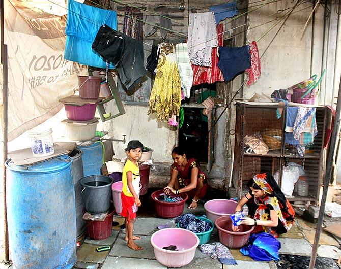 Washing clothes outside the ground floor premises