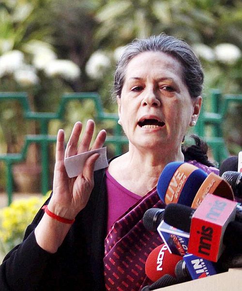 Sonia gets cold feet, Congressmen worried