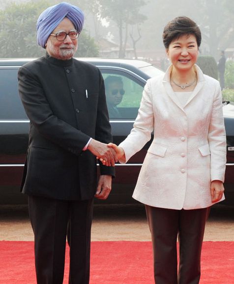 Manmohan Singh with South Korean President Park Geun-Hye