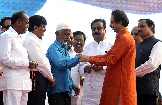 Uddhav addresses massive Shiv Sena rally