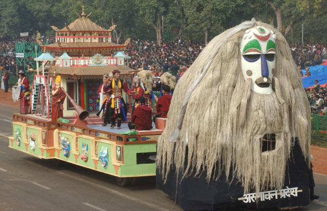 The tableau of Arunachal Pradesh arrives at the parade 