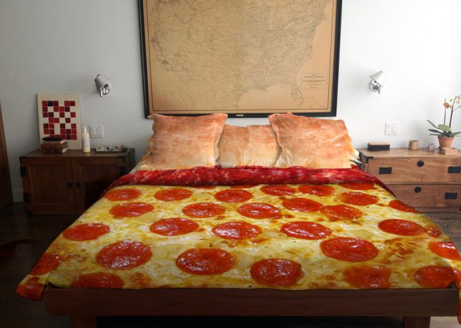 Pizza bed that you'll be hungry to get your hands on