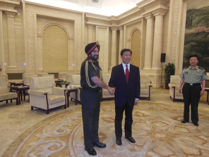 Chinese Vice President Li Yuanchao receives Army Chief General Bikram Singh