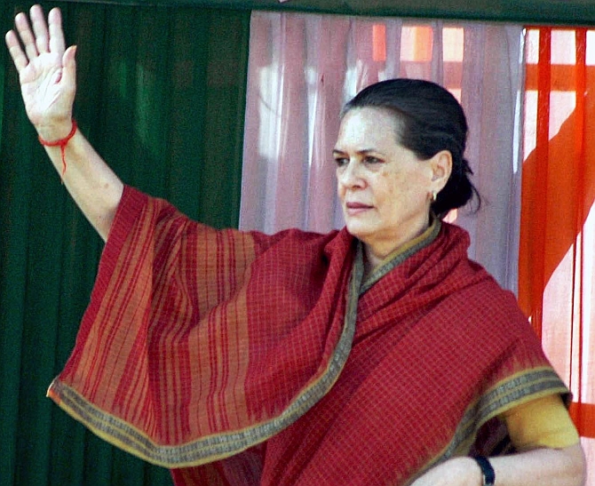 Congress President Sonia Gandhi held a meeting with party MPs on the Leader of Oppostion issue on Tuesday