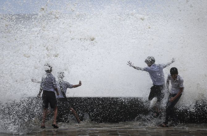 PHOTOS: In Mumbai, it's pouring FUN