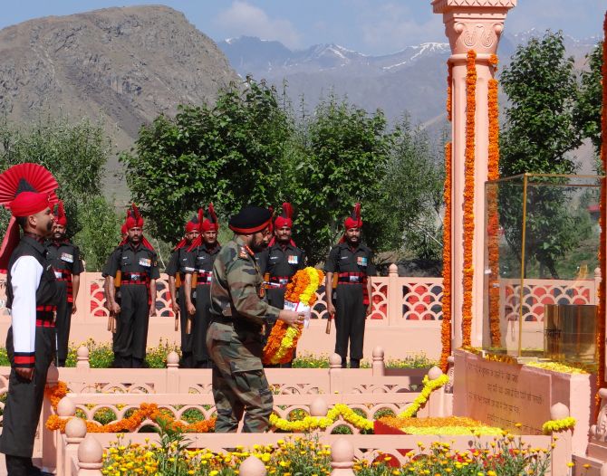 Army Chief General Bikram Singh lays a wreath to honour the martyrs of the Kargil war.
