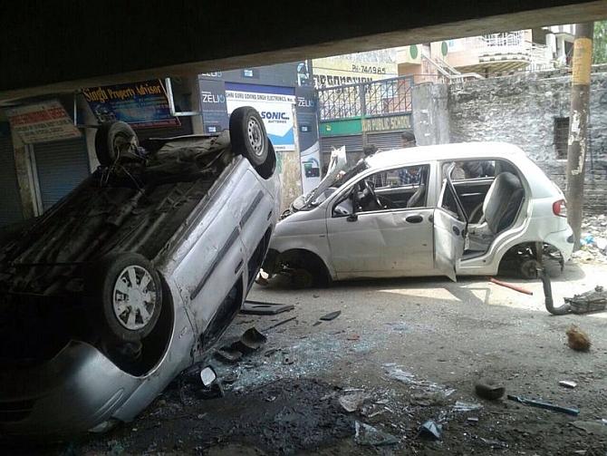 An angry mob damaged vehicles in Saharanpur