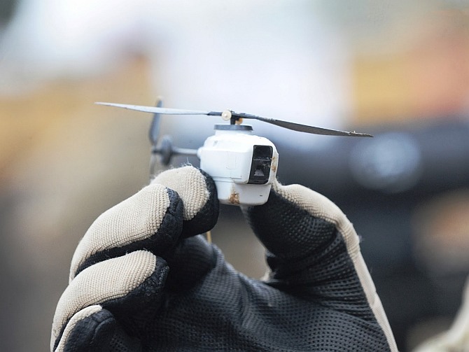 US army developing pocket-size drones