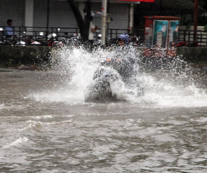 PHOTOS: In Mumbai, when it rains, it pours!