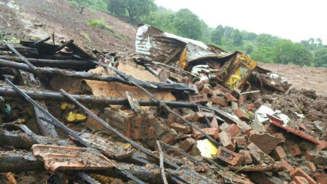 17 dead in Pune landslide, NDRF mounts rescue effort