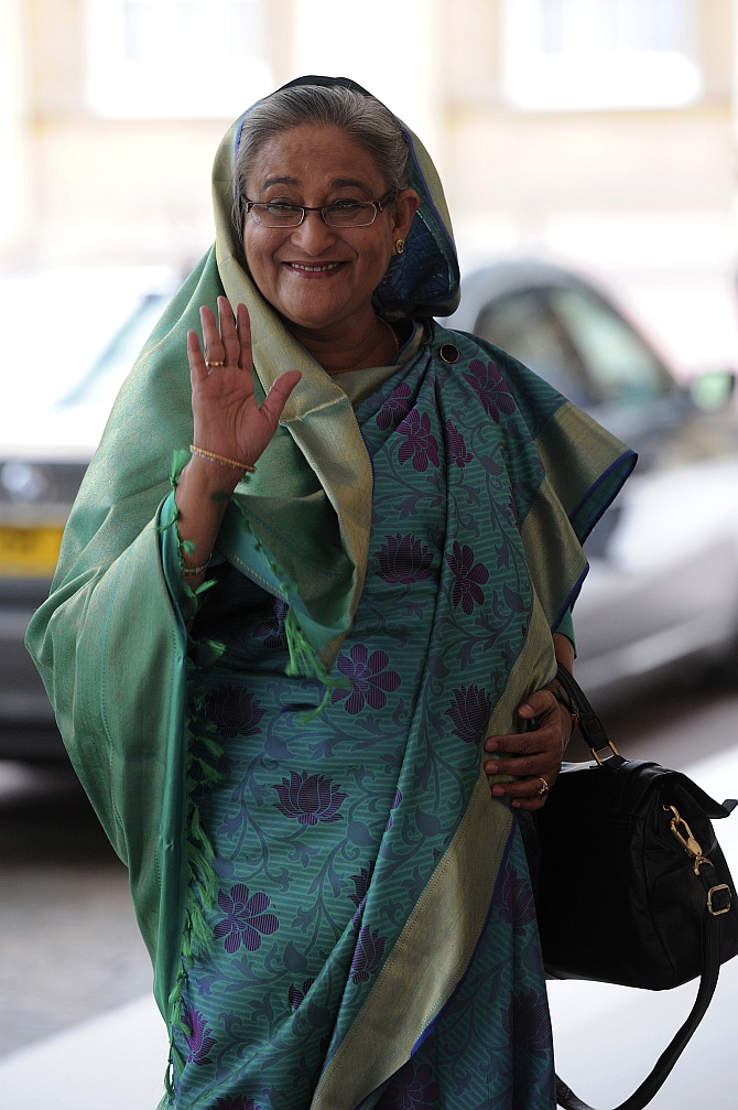 Sheikh Hasina, Prime Minister of Bangladesh, arrives at Buckingham Palace in London