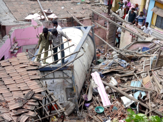 IMAGES: Deadly tanker accident near Mumbai