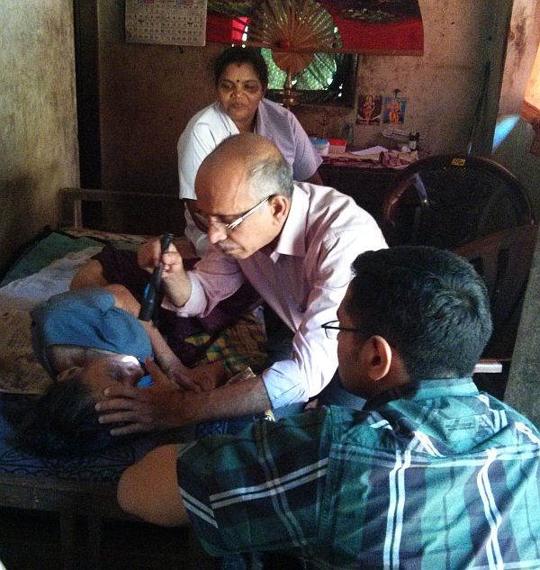Dr M R Rajagopal attends to a terminally ill patient.