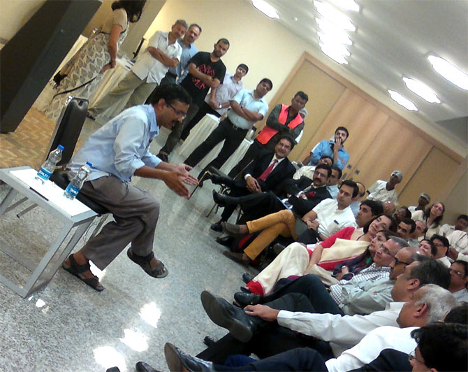 Kejriwal interacts with businessmen at Bajaj Bhavan, Mumbai. 