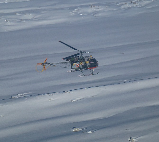 Indian Army Cheetah helicopters patrols the Saltoro ridge.