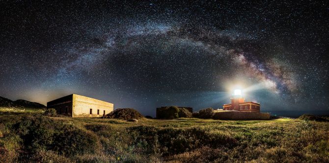 Winner 'Panoramic': 'Starry Lighthouse' by Ivan Pedretti, Italy