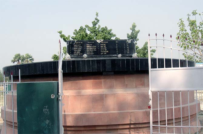 The memorial to the 23 children who died in the midday meal tragedy built by the Bihar government.