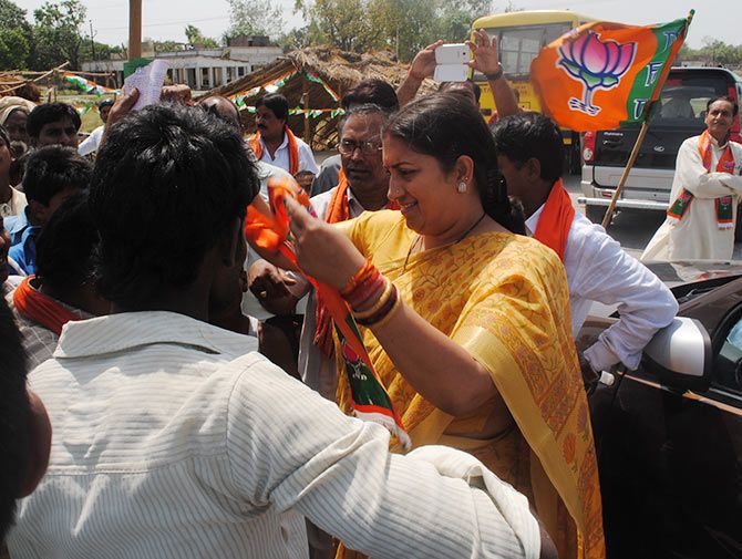 BJP candidate Smriti Irani meets voters at Fauji chauraha.