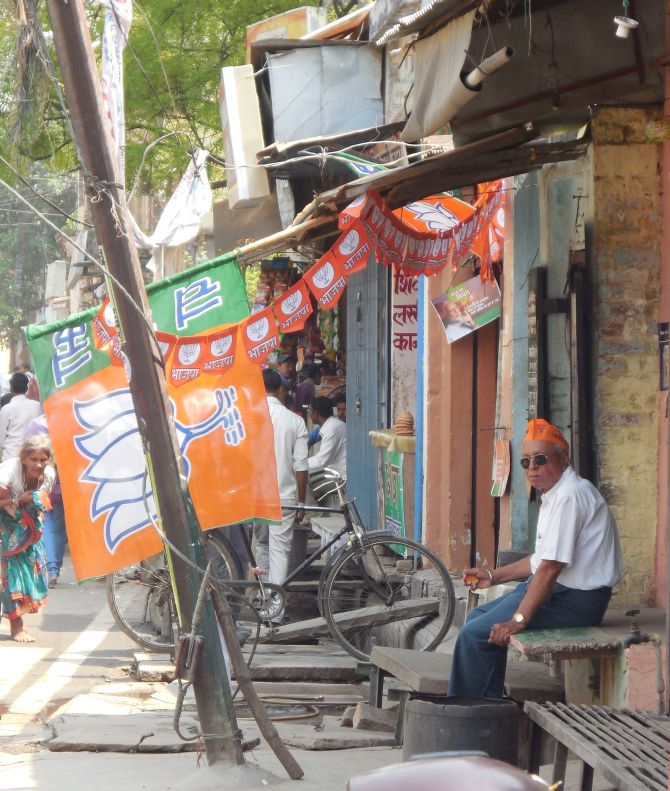 PIX: Party men rev it up in the final leg of Varanasi campaign