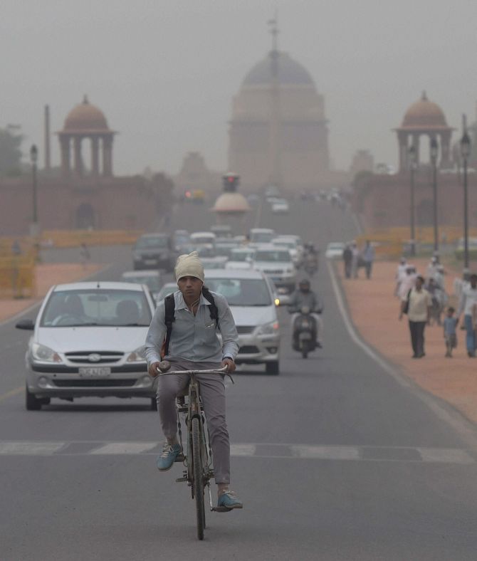 IN PHOTOS: Freak storm hits Delhi, kills 9