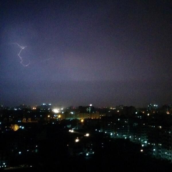 Lightening strikes Delhi after the storm 