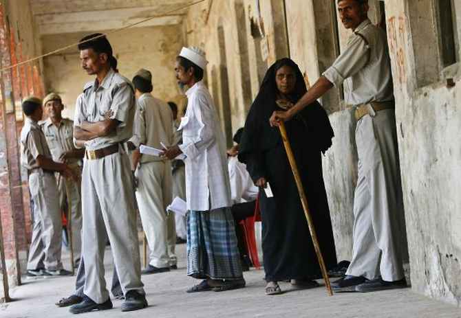 Poll verdict has left Muslims more confused