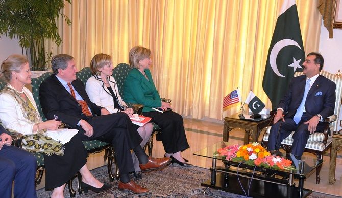 Robin Raphel, left, with then secretary of state Hillary Clinton and then Pakistan president Asif Ali Zardari in Islamabad. Raphel, who had retired from the State Department, was appointed to Richard Holbrooke's (third from left) team by President Obama.