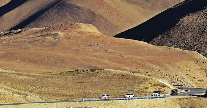 The contrast from the Nepali side, with its barely-there mountain highway, and the Friendship Highway on the Chinese side, with its smooth, well-maintained tracks, was stark. 