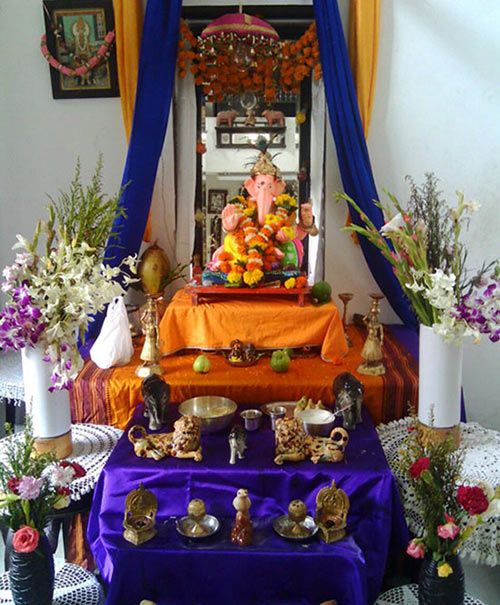 The Ganesha idol at the Thakker's home
