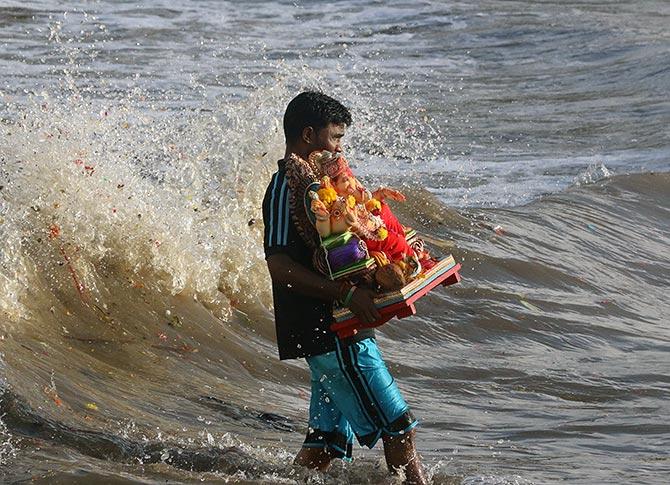 Visarjan at Shivaji Park beach, central Mumbai