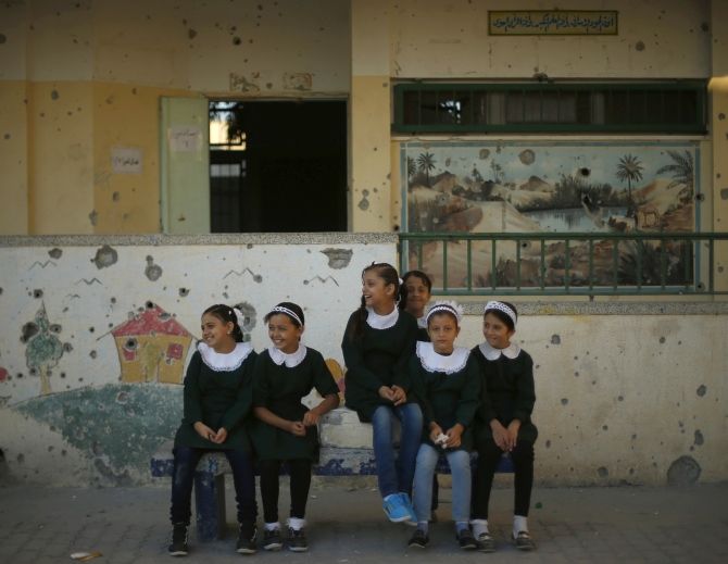 PHOTOS Gaza children return to school after 50day war