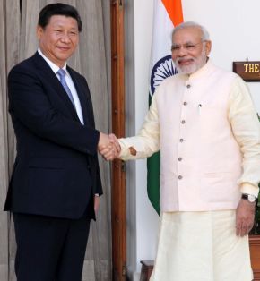 Chinese President Xi Jinping with Narendra Modi