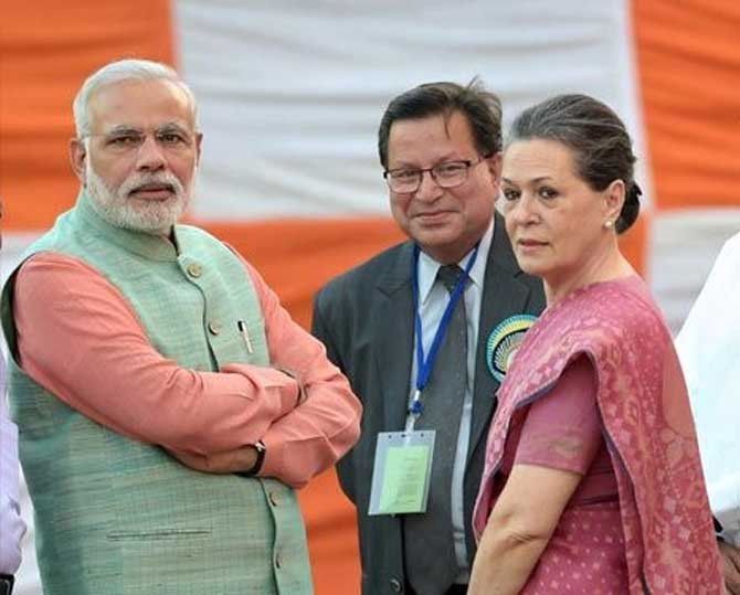 Narendra Modi with Sonia Gandhi