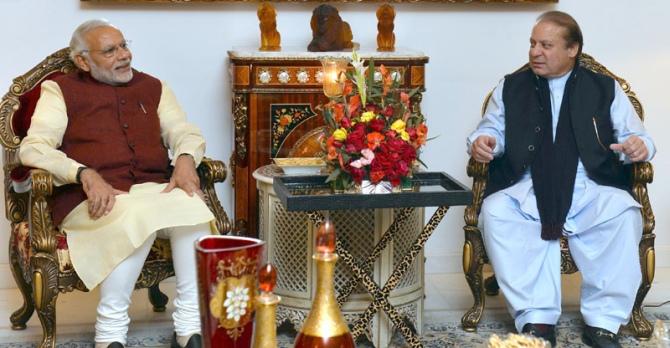 Prime Minister Narendra Modi and Pakistan Prime Minister Nawaz Sharif in Lahore, December 25,  2015.