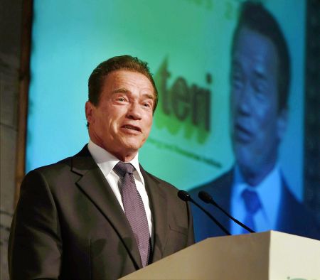 Arnold Schwarzenegger says he would run for President in 2024 if he could
