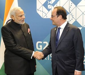 Narendra Modi with French President Francois Hollande