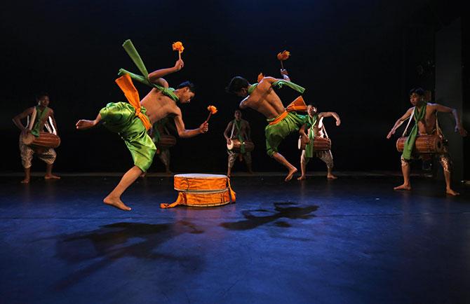 Dhol cholom, one of the traditional elements in the performance