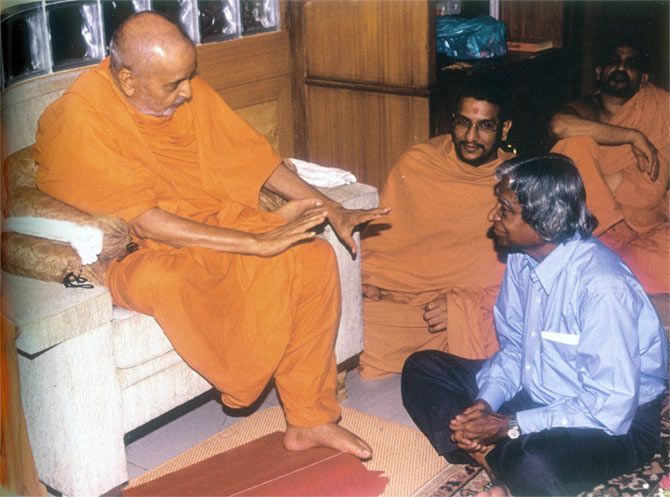 A P J Abdul Kalam with Pramukh Swami Maharaj.